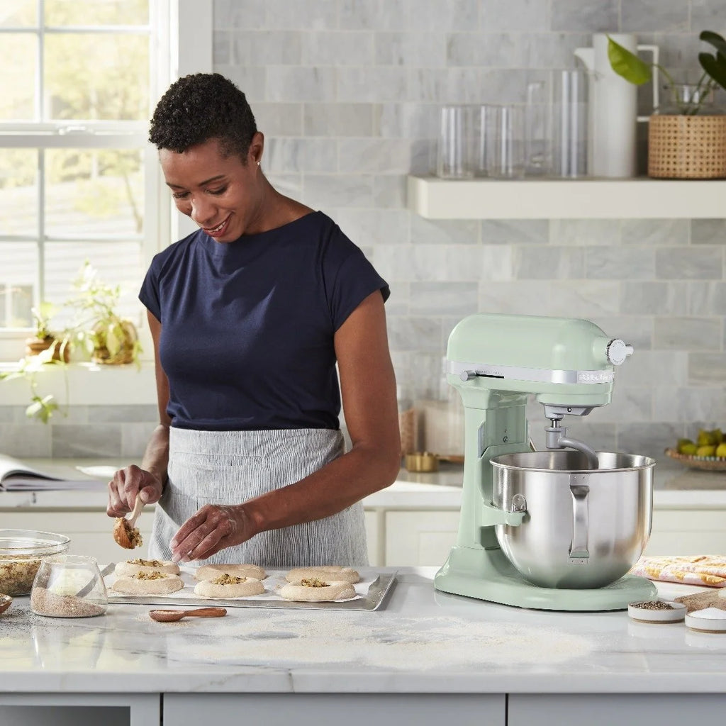 7 Quart Bowl-Lift Stand Mixer U19207