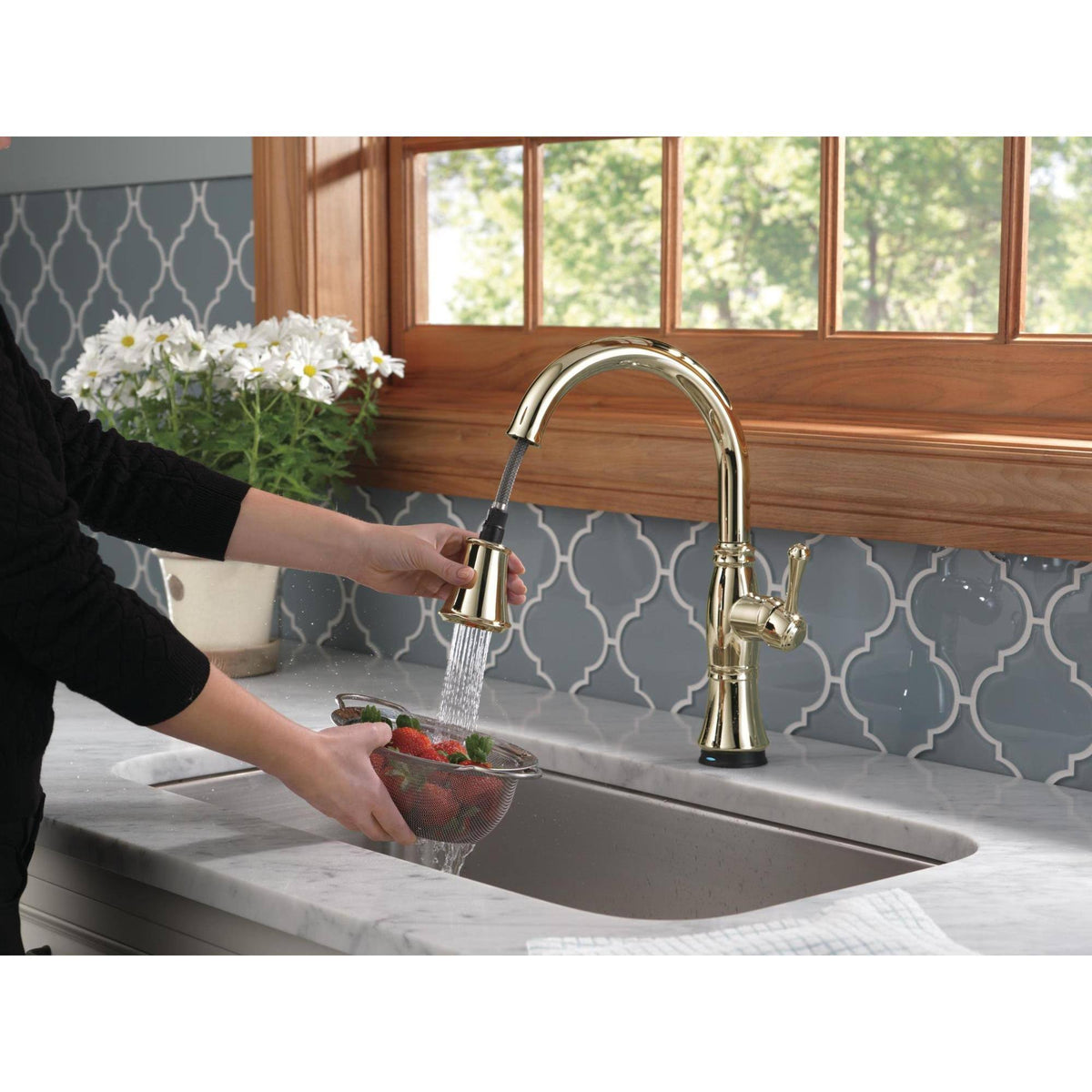 Champagne Bronze Single Handle Pull Down Kitchen Faucet X8606