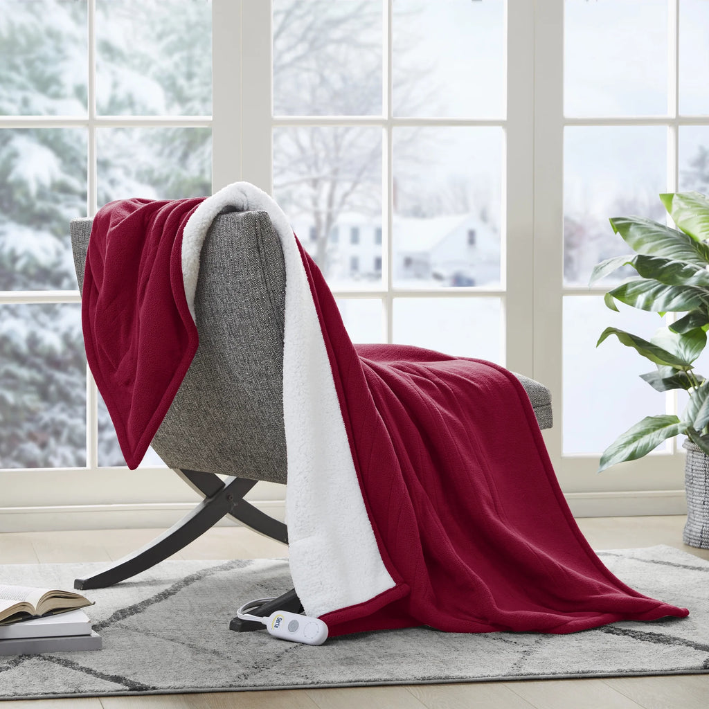 Berry Red Reversible Fleece to Sherpa Throw D5292