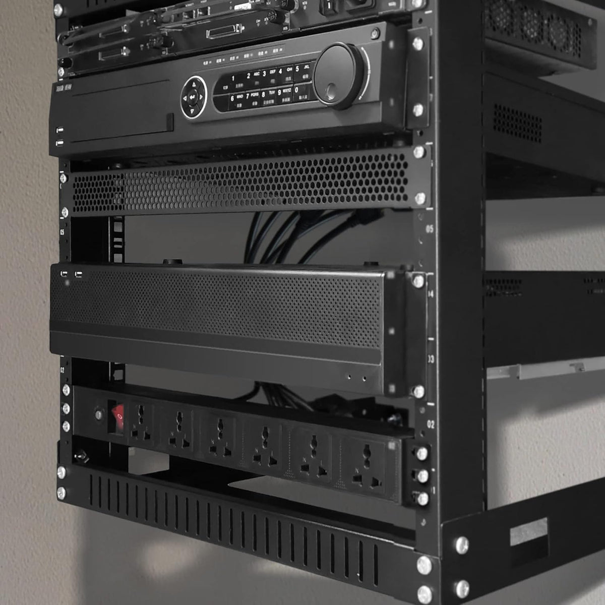 12U 19 Wall Mount Server Rack Black W12879