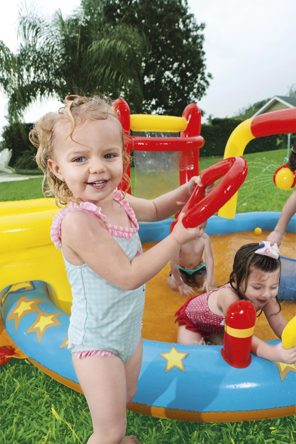 Inflatable Play Pool Center with Slide E2037