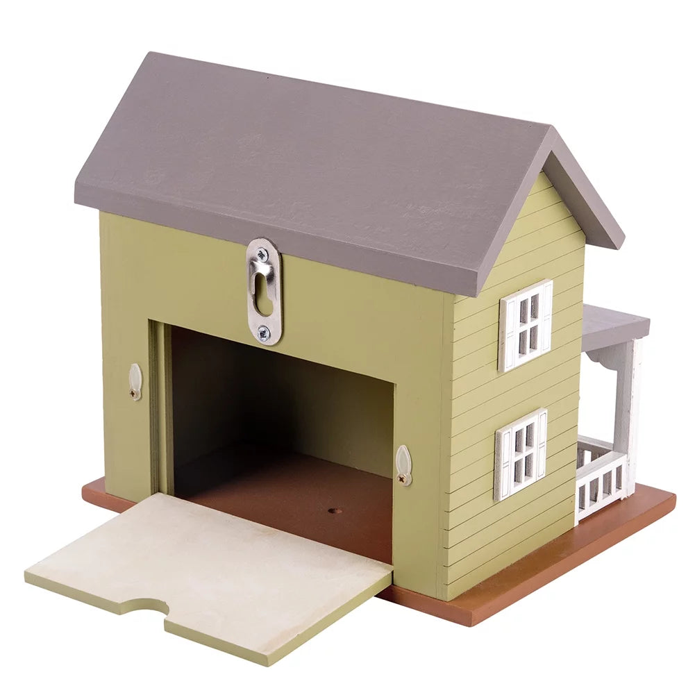 Wooden Birdhouse A565708