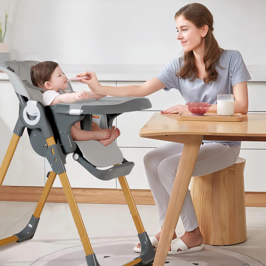 Foldable High Chair with Detachable Double Trays X493843