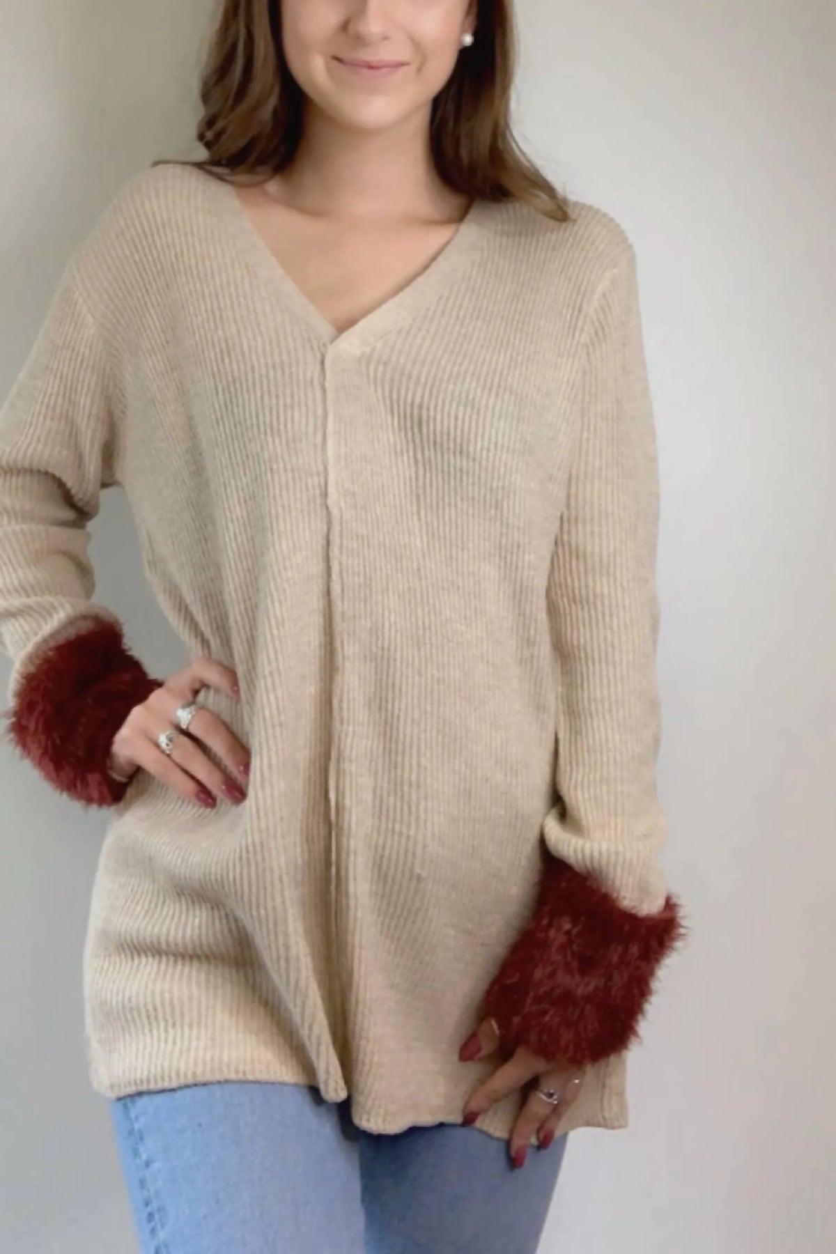 V Neck Sweater With Fur Accent Cuffs M3501