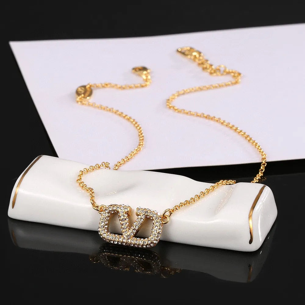 Jewelry N683