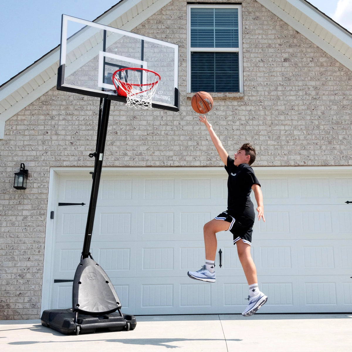 54 In. Shatter-proof Polycarbonate Portable Basketball Hoop H5126