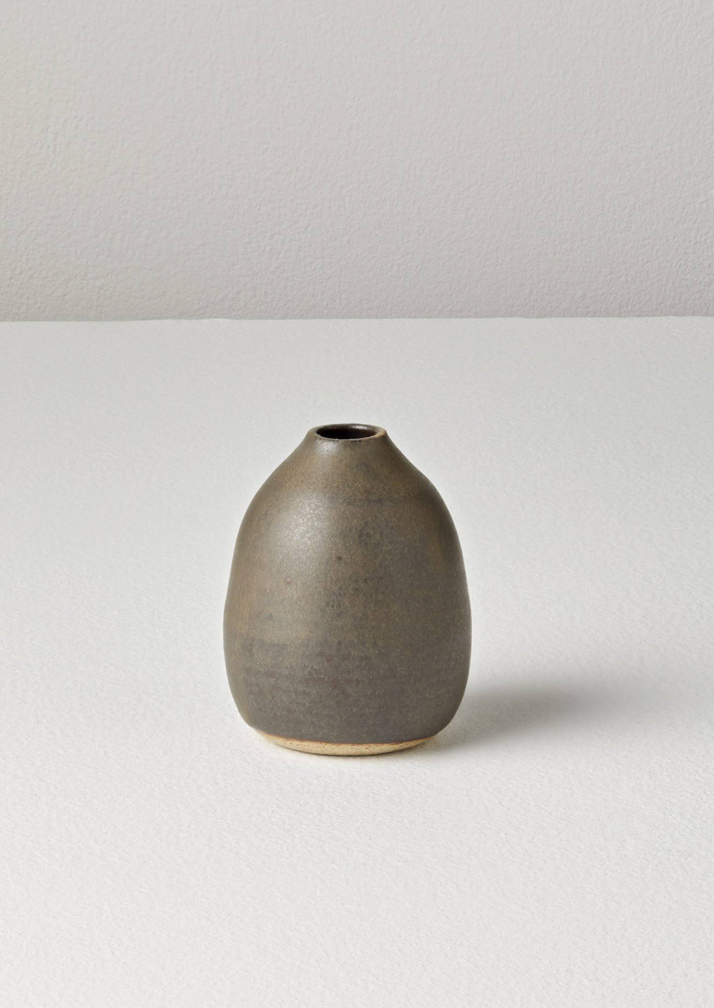Miniature Seed Vase W9072