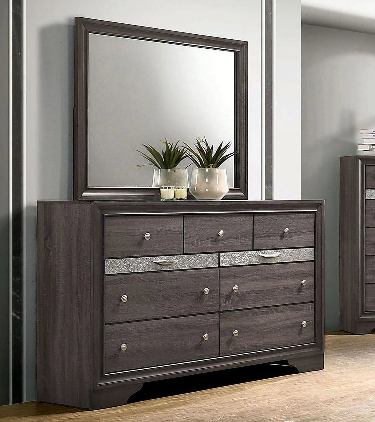 Gray Queen Size Solid Wood Bedroom Furniture 4pc Set L634