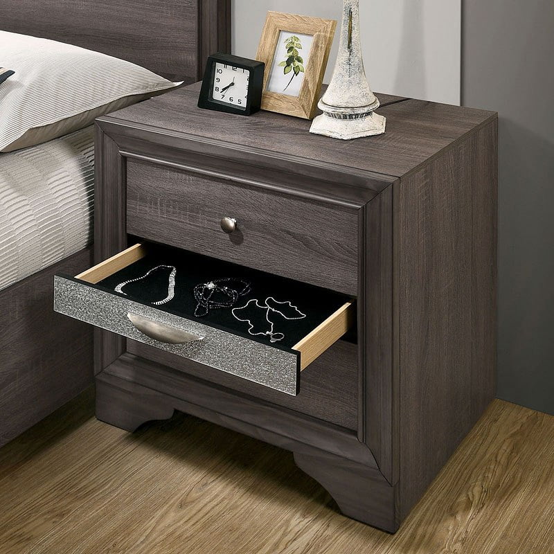 Gray Queen Size Solid Wood Bedroom Furniture 4pc Set L634