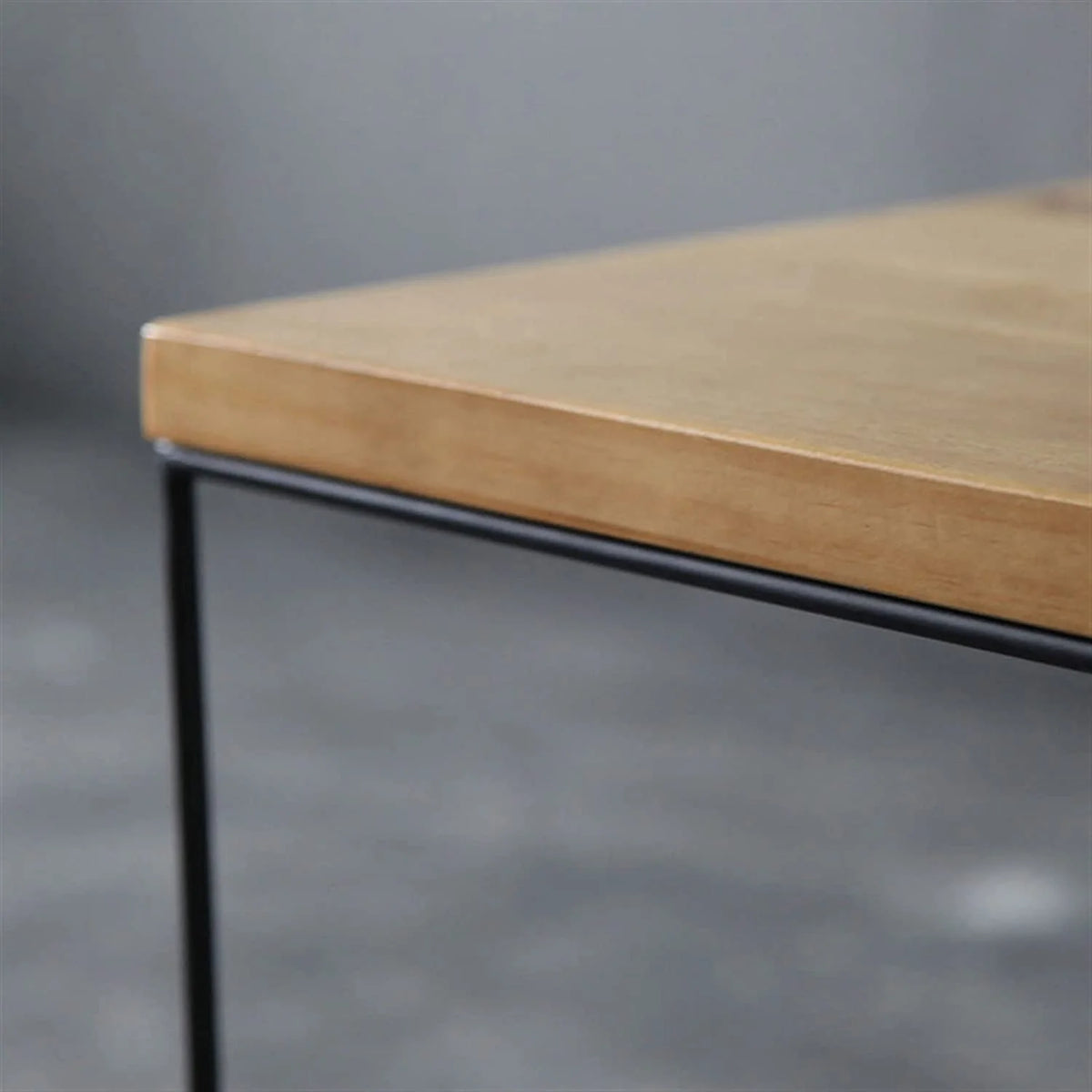 Small Coffee Table B8908