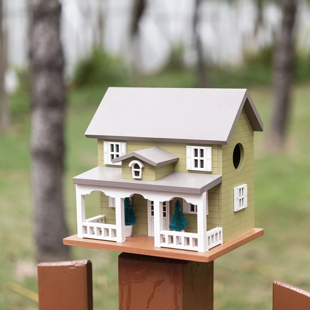 Wooden Birdhouse A565708